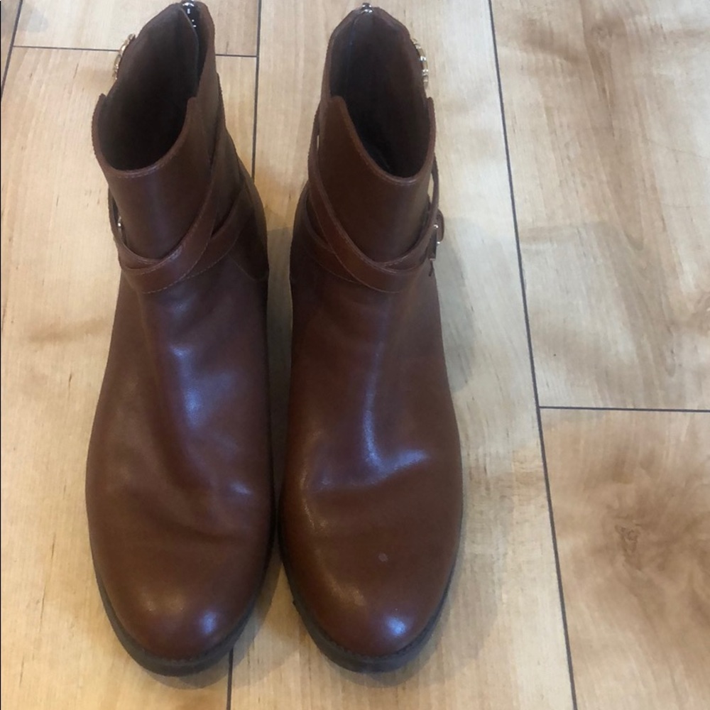 Tory Burch Boots